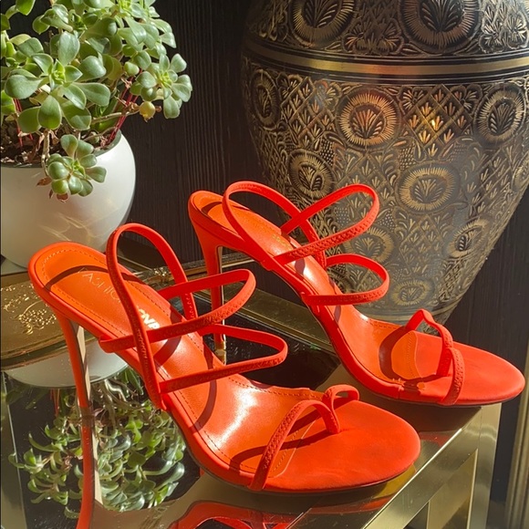 Brand new heels in box 🧡 - Picture 1 of 2